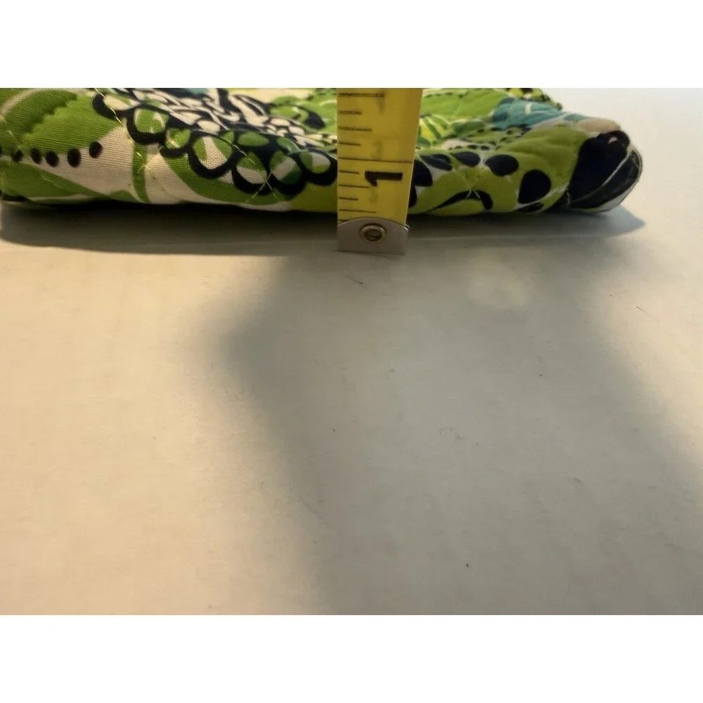 Vera Bradley Set‎ Of Two Makeup Travel Bags Floral Vibrant Quilted Fabric $8 Ea